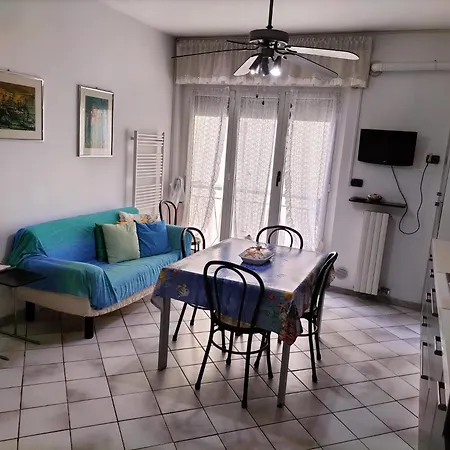 Lägenhet Casa Tizzy Frontemare